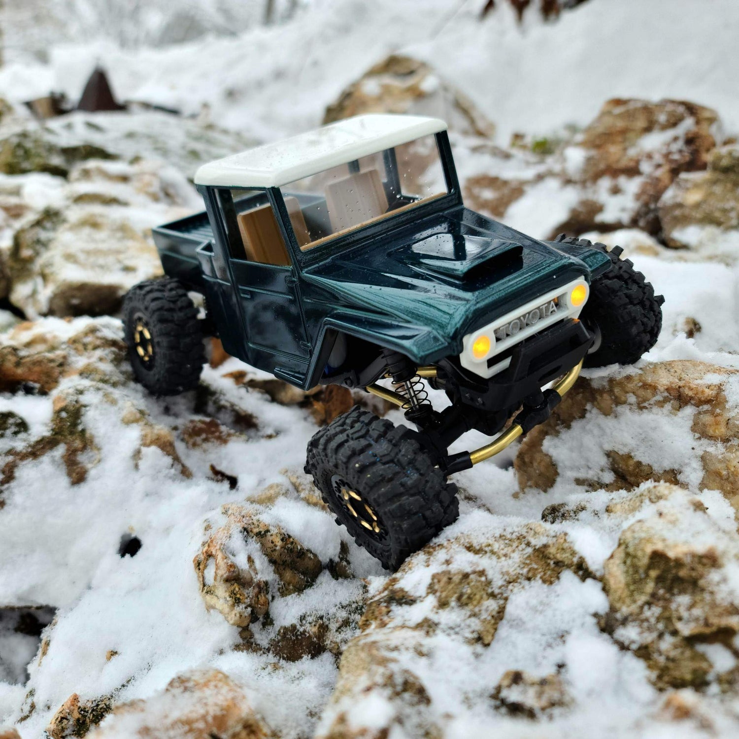 FlubRC 1/18 FJ-Series