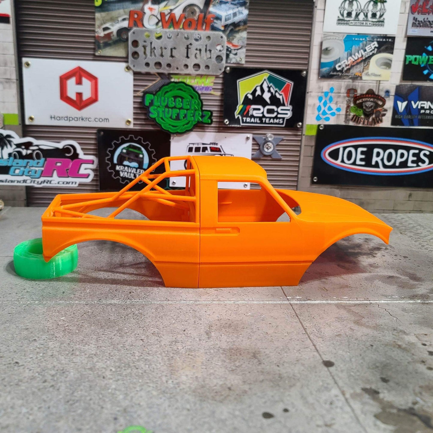 FlubRC UTB18 H-Series Full Roll Cage Bed